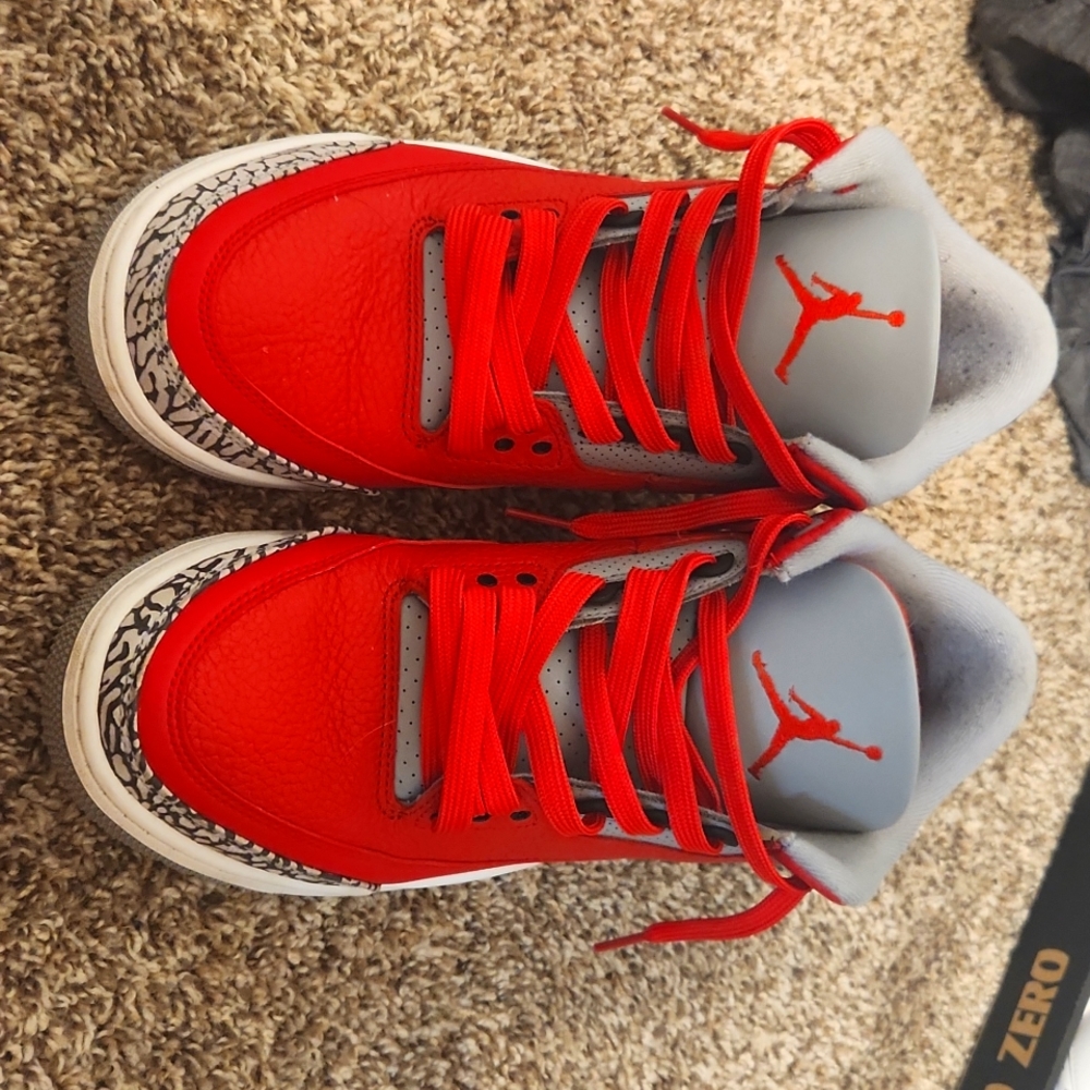 Jordan 3 red cement